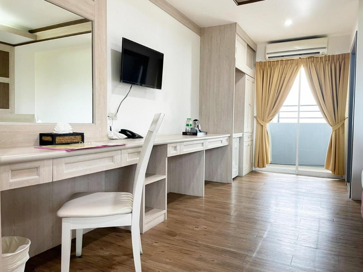 S.B.Living Place Phuket Exterior photo