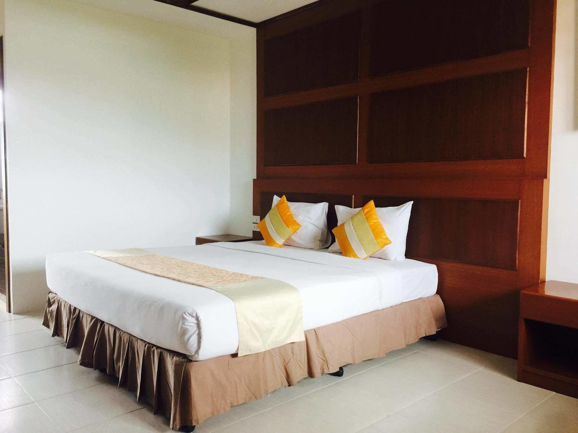 S.B.Living Place Phuket Exterior photo