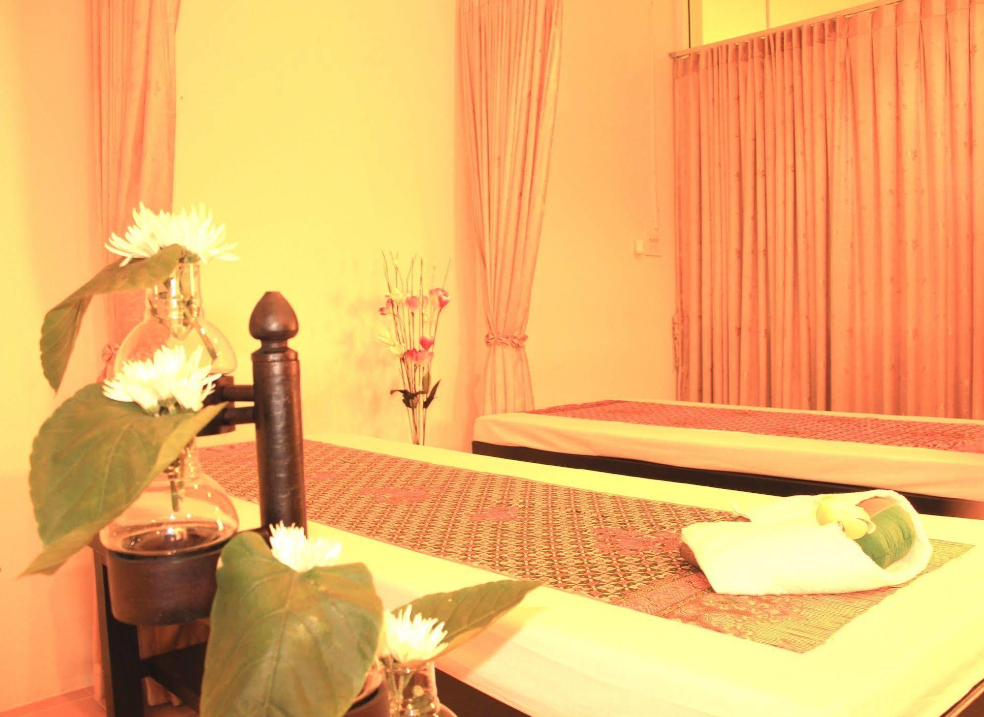 S.B.Living Place Phuket Exterior photo